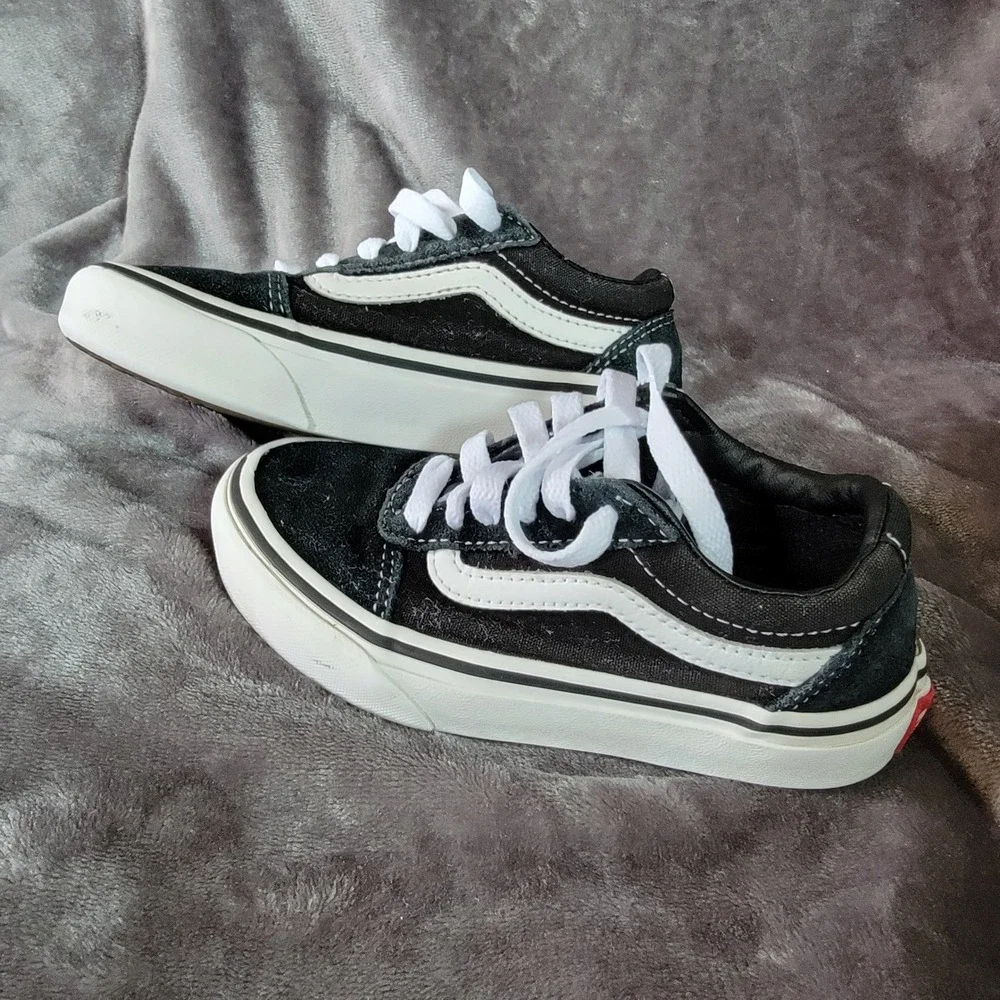 Vans Old Skool Sneakers Kids Size 11 Black Excellent Low Top Skate Shoes